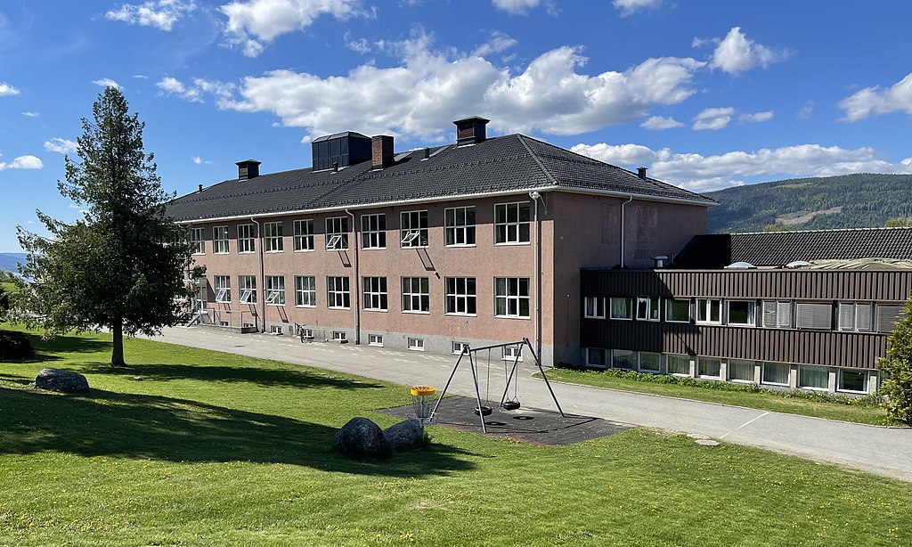School in the Municipality of Søndre Land, Norway.
